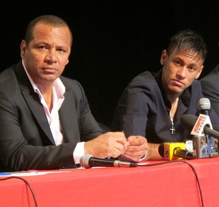 Neymar pai fala do Uniao Mogi (Foto: Lincoln Chaves)