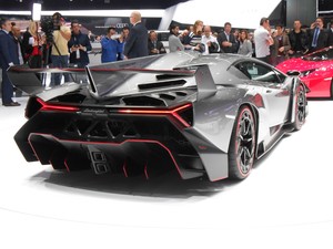 Lamborghini lança o Veneno, de R$ 7,7 milhões (Foto: Luis Fernando Ramos/G1)