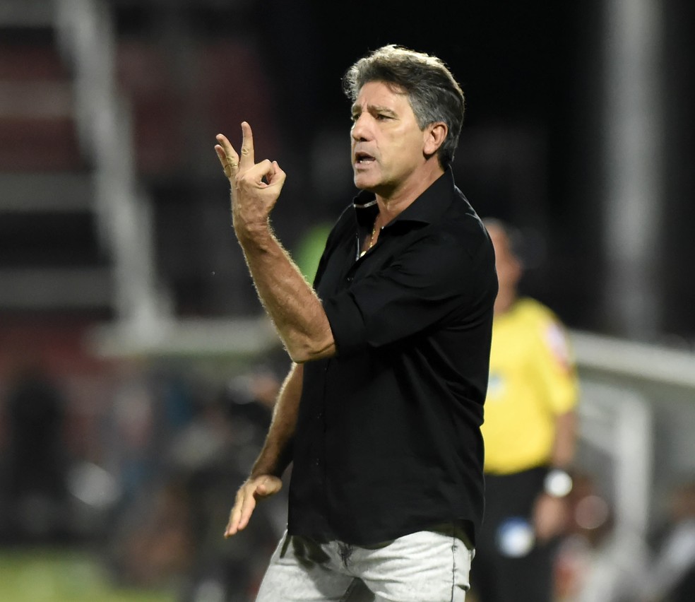 Renato Portaluppi mantém Grêmio na briga pelo título e prevê Corinthians despencando na tabela (Foto: André Durão)