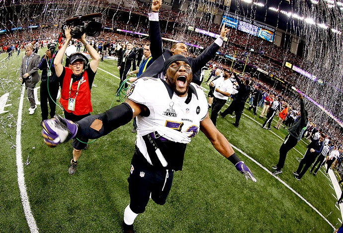 Ray Lewis do Baltimore comemora título no Super Bowl NFL (Foto: Getty Images)