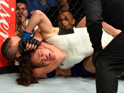 Rose Namajunas x Michelle Waterson UFC Kansas City (Foto: Getty Images)