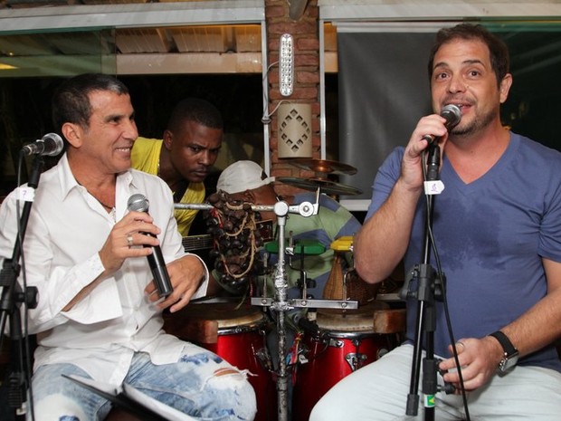 Eri Johnson e Conrado em show no Rio (Foto: Anderson Borde/ Ag. News)