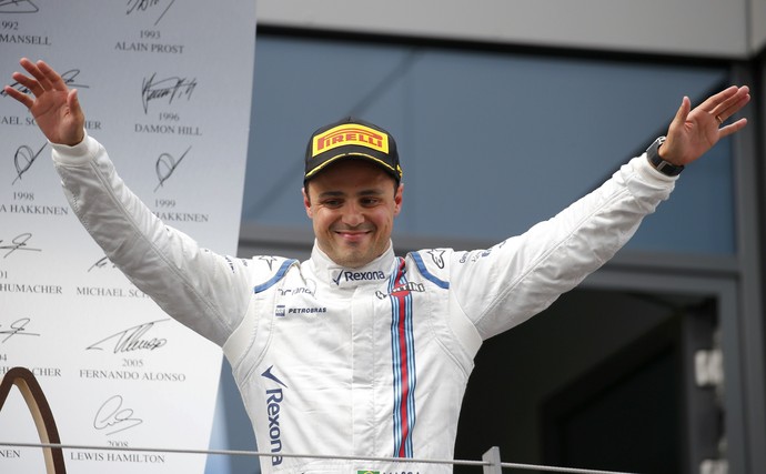 Após segurar Vettel, Massa é 3º e sobe ao pódio pela primeira vez em 2015 (Foto: Reuters)