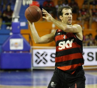 Marcelinho, flamengo x macaé (Foto: Raphael Bózeo / Macaé Basquete)
