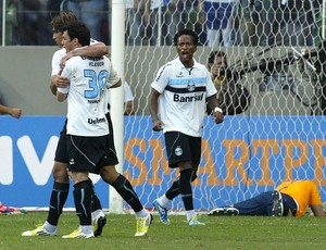 Marcelo Moreno e Kleber, Cruzeiro x Grêmio (Foto: Paulo Fonseca / Agência Estado)