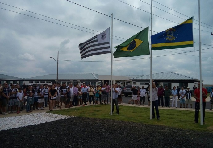 inauguração ct do americano, em campos (Foto: Stella Freitas )