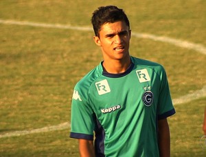 Atacante do Goiás, Erik entra na mira da diretoria do Palmeiras para 2016