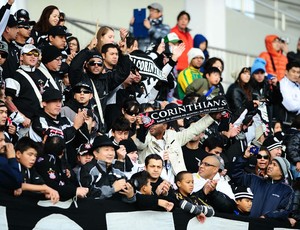 Torcida do Corinthians no Wave Stadium (Foto: Marcos Ribolli / Globoesporte.com)