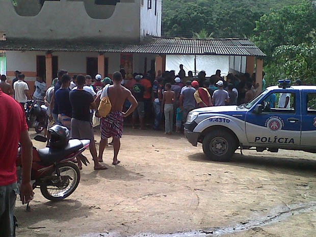 Polícia investiga o caso na Bahia (Foto: Carlos Figueredo/Itamaraju Notícias)