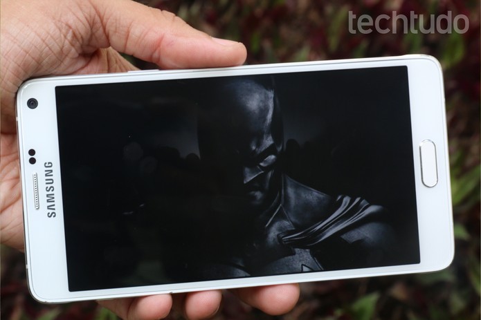 Galaxy Note 4 roda jogos pesados sem esforço (Foto: Lucas Mendes/TechTudo)