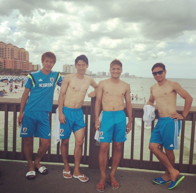 Jogadores do Japão sem camisa nos EUA (Foto: Reprodução Instagram)