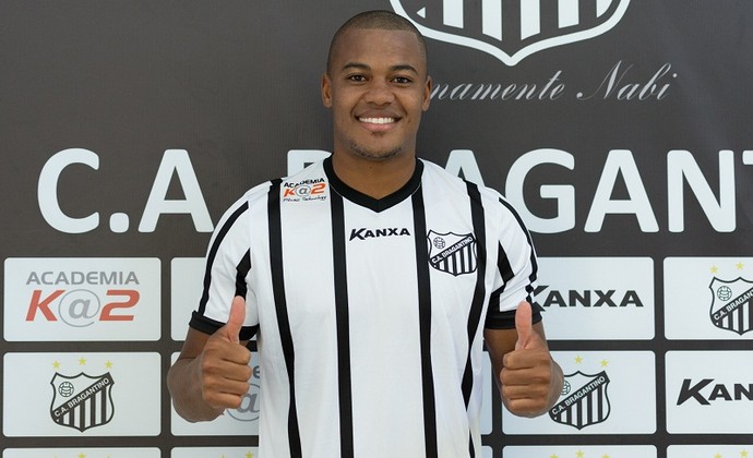 Bragantino anuncia zagueiro Rodrigo Sam do Corinthians para a Série B