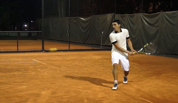 Ex-zagueiro volta ao 