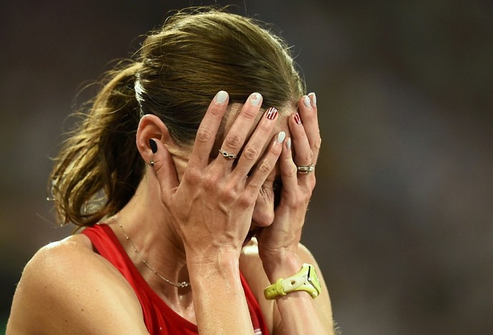 Molly Huddle dececpionada após perder pódio (Foto: Reuters)