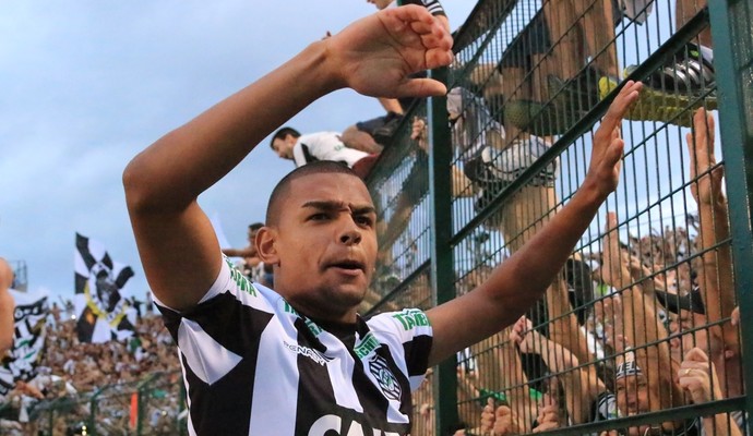 dener figueirense (Foto: Luiz Figueirense/Figueirense FC)