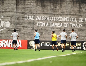 jogadores corinthians treino (Foto: Marcos Ribolli / Globoesporte.com)