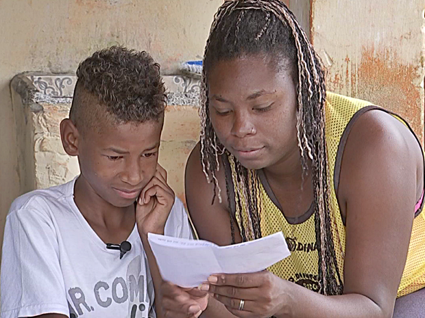 Mãe de Pedro Henrique espera ver sonho do filho realizado (Foto: Reprodução/TV TEM)