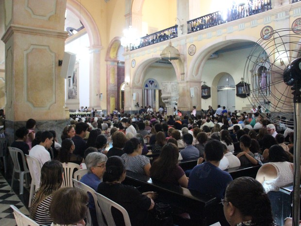 G Missa Dos Santos Leos Re Ne Mil Fi Is Na Igreja Da Matriz Em