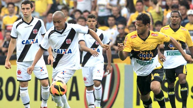 Francismar jogo Vasco e Criciúma (Foto: Marcelo Sadio / Site do Vasco)