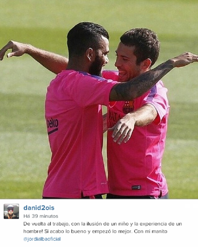 Daniel Alves reapresentação Barcelona (Foto: Reprodução/Instagram)