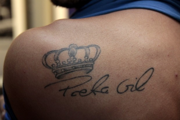 Fãs tatuam Preta Gil no corpo (Foto: Graça Paes / Photo Rio News)