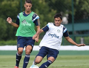 Possível concorrente, Robinho elogia Valdivia: 