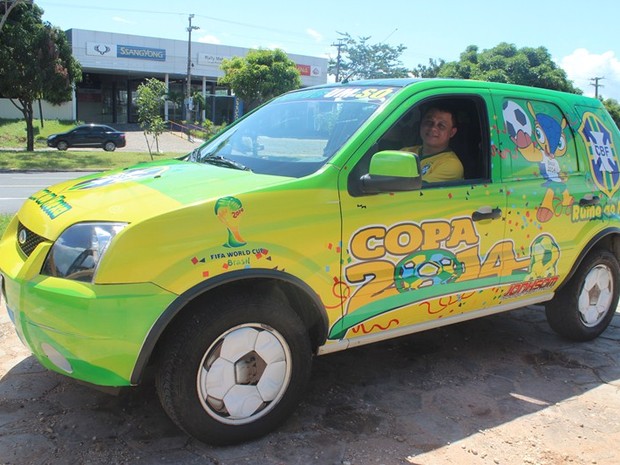 Carlos pretende viajar 590km para assistir jogo entre Brasil x México em Fortaleza, CE (Foto: Gil Oliveira/ G1 PI)