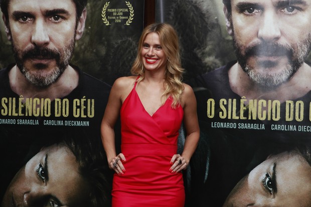 Ego Carolina Dieckmann Fala De Cenas De Estupro Em Filme