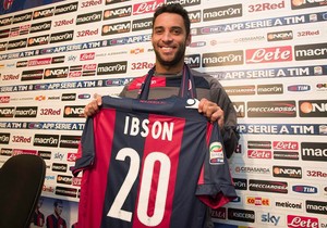 Ibson apresentado no Bologna (Foto: Divulgação)