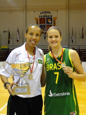 Izabella Sangalli e Janeth basquete Pan-Americano (Foto: GloboEsporte.com)