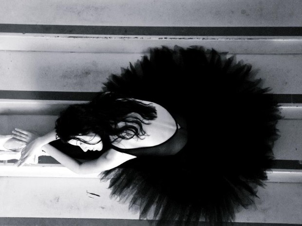 Caroline Neves da Silva, de 19 anos, esbanja talento pelo mundo da dança clássica. (Foto: Gabriel D'Alexandria ) Caroline Neves da Silva, de 19 anos, esbanja talento pelo mundo da dança clássica. (Foto: Gabriel D'Alexandria )