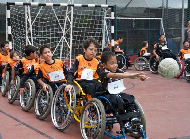 ATIVIDADE DE EDUCAÇÃO FÍSICA - 09 - HANDEBOL- TUDO SALA DE AULA