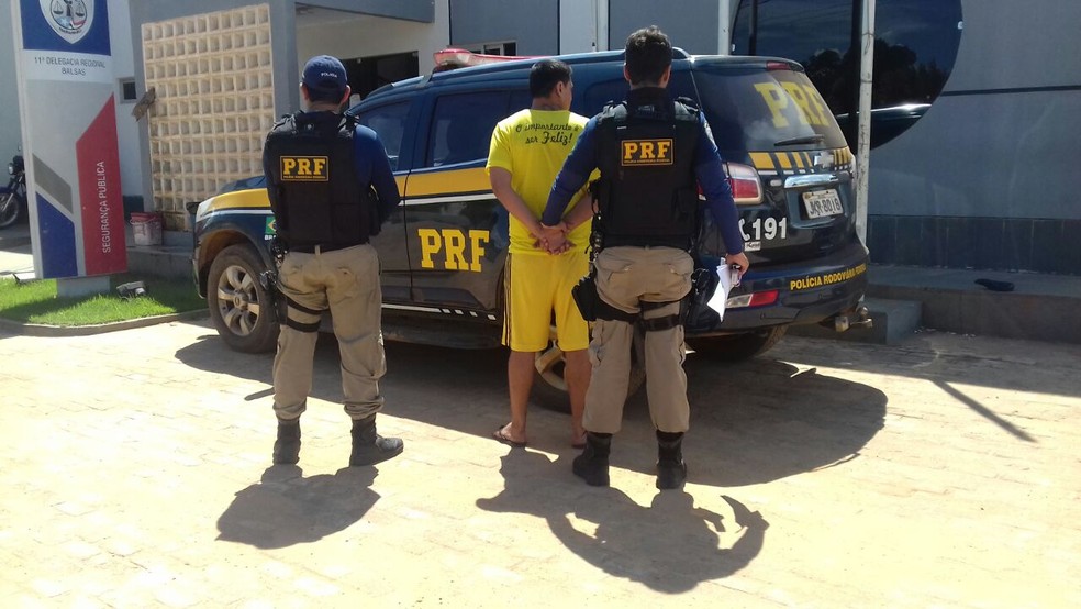 Homem possui mandado de prisão por homicídio ocorrido em Itatiba (SP) (Foto: Divulgação/Polícia Rodoviária Federal)