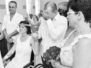 Mulher com câncer se casa em hospital e morre antes de ver as fotos (Foto: Marcelo Motozono / Studio Guardare )