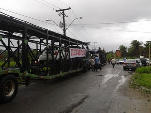 Cegonheiros fazem protesto em Salvador (Foto: Divulgação/ Sintrav-Ba)