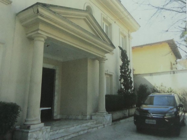 Fachada da entrada da mansão da família Abdelmassih (Foto: Reprodução/ site Lut Leilões) Fachada da entrada da mansão da família Abdelmassih (Foto: Reprodução/ site Lut Leilões)