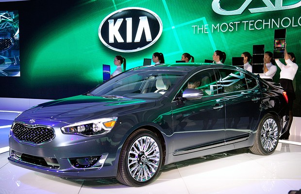 Novo Kia Cadenza faz sua estreia nos Estados Unidos (Foto: AFP)