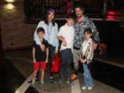 Marcos Mion vai com a mulher, Suzana Gullo, e os filhos ao teatro