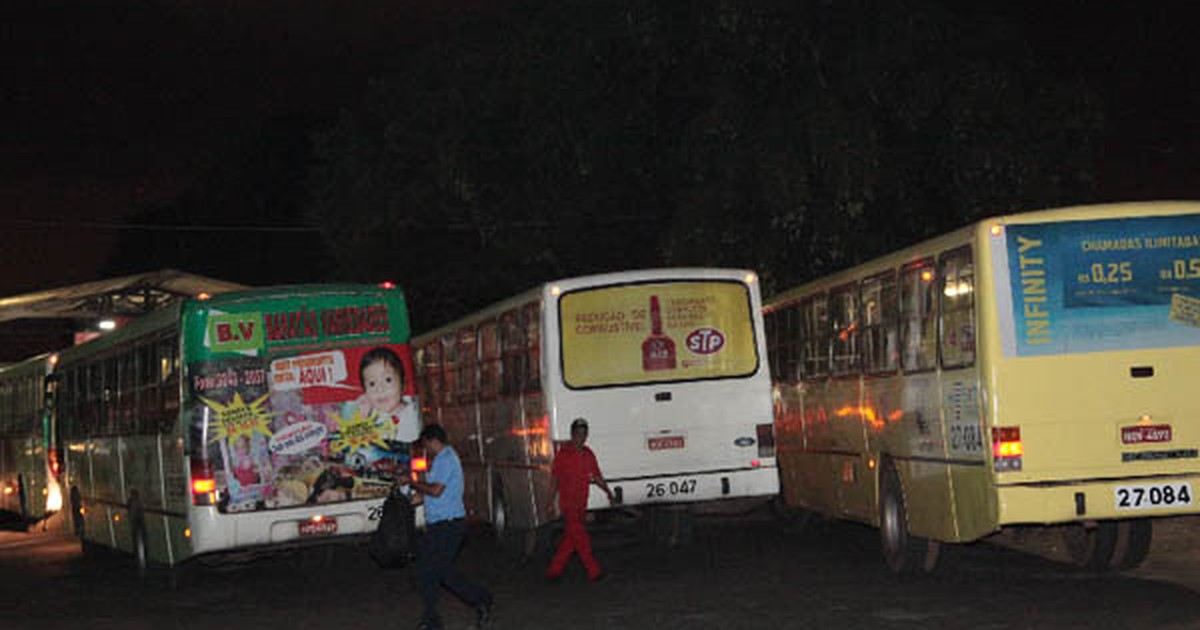 G1 Ônibus voltam a circular após