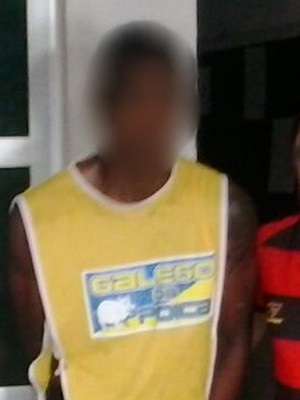 Suspeito de 20 anos foi preso em Lajedo, no Agreste (Foto: Divulgação/Polícia Militar)