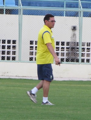 Roberto Carlos, técnico, Horizonte (Foto: Juscelino Filho)