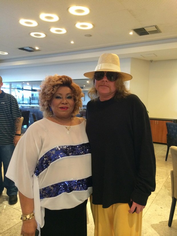 Axl Rose tieta Alcione (Foto: Reprodução/ Instagram)