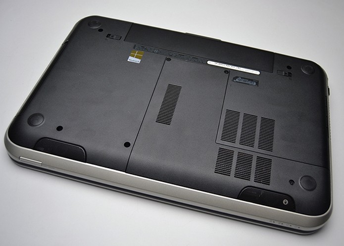 Bateria de notebook usado deve ser analisada antes da compra (Foto: Reprodução/Stella Dauer)