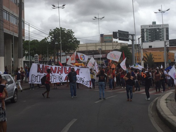 Manifestação contra a reforma da Previdência foi realizada em Caruaru (Foto: Mário Flávio/G1)