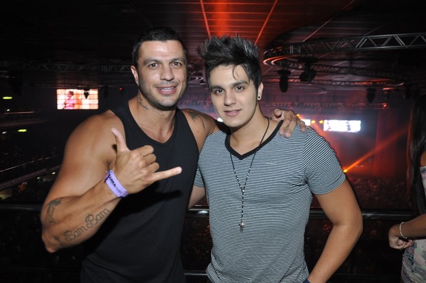 Bambam e Luan Santana (Foto: Bruno Henrique/Barra Music)