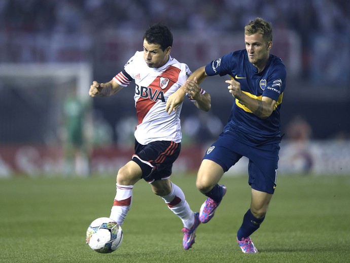 Rodrigo Mora e Nicolas Colazo, River Plate X Boca Juniors (Foto: Agência AFP ) Rodrigo Mora e Nicolas Colazo, River Plate X Boca Juniors (Foto: Agência AFP )