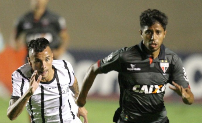 Atlético-GO x Bragantino - Série B 2-15 (Foto: O Popular) Atlético-GO x Bragantino - Série B 2-15 (Foto: O Popular)