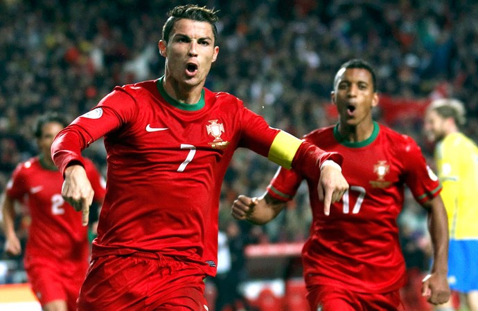Cristiano Ronaldo comemora gol de Portugal contra a Suécia (Foto: Agência Reuters)