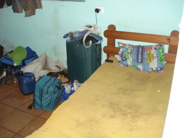 Fiscais vistoriaram a situação precária no alojamento em Ubirajara  (Foto: Divulgação/ Ministério Público do Trabalho)