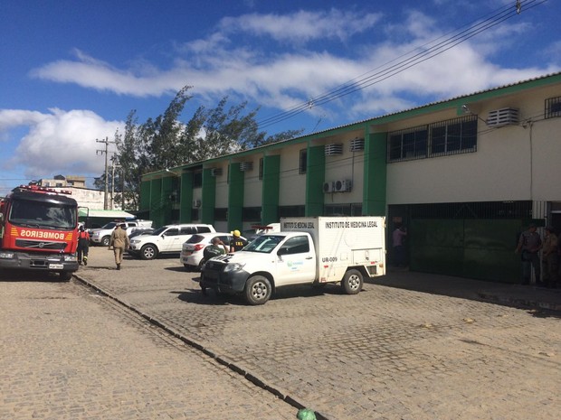Seis pessoas morreram na Penitenciária Juiz Plácido de Souza, diz IML (Foto: Magno Wendel/TV Asa Branca)